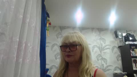 Snapshot of camdiva1 chatting on 26, 10, 2025 CamDiva1 online show from 26, 10, 2025