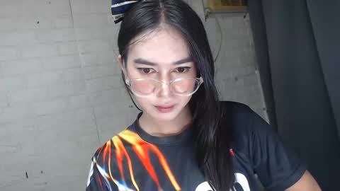 camela_star online show from 4, 2, 2025