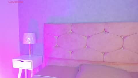 Camelia Smith online show from 17, 9, 2025