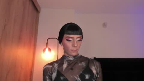 Cameron online show from 15, 12, 2025