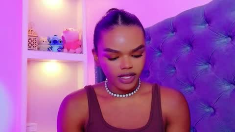 Snapshot of camiestrada chatting on 19, 10, 2025 camiestrada online show from 19, 10, 2025