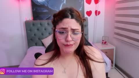 Camila Osorio online show from 6, 3, 2025