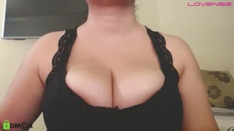 Camila  online show from 4, 11, 2025