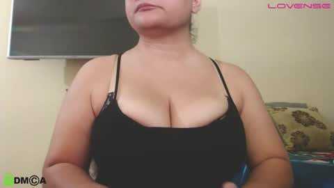 Camila  online show from 9, 11, 2025