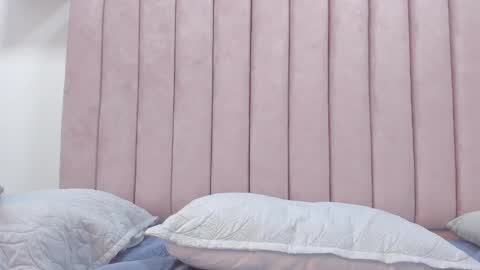 Camila online show from 4, 2, 2025