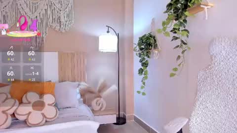 Snapshot of camila_bustamante_ chatting on 6, 7, 2026 camila_bustamante_ online show from 6, 7, 2026