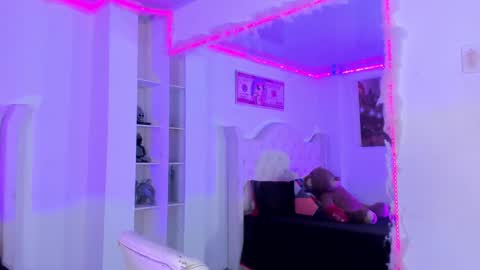  s online show from 3, 11, 2025