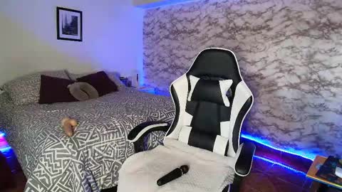 Camila Roose online show from 28, 2, 2026