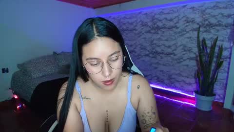Camila Roose online show from 20, 6, 2026