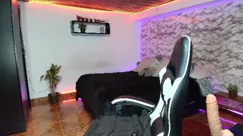 Camila Roose online show from 28, 7, 2026