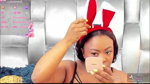 camila benitez online show from 14, 12, 2025