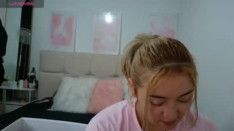 Snapshot of camilamarsh chatting on 5, 2, 2026 camilamarsh online show from 5, 2, 2026