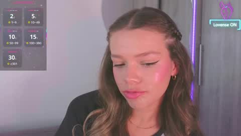 Camila Monroee  online show from 26, 5, 2026