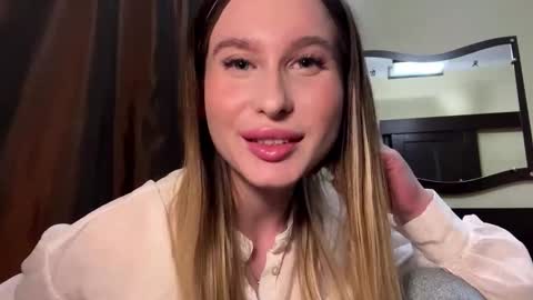 Miki online show from 10, 3, 2026