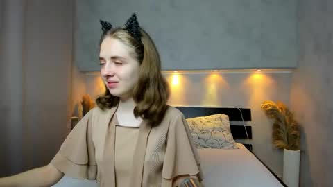 Camilla online show from 10, 9, 2025