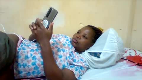 Snapshot of camillah_sweet chatting on 7, 7, 2026 camillah_sweet online show from 7, 7, 2026