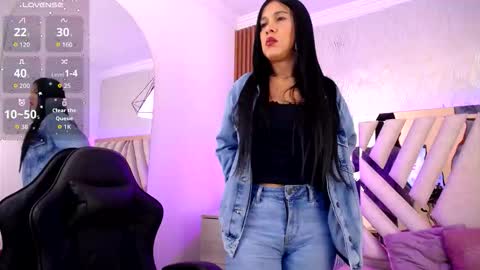 Snapshot of camille_halls chatting on 18, 1, 2026 Camille online show from 18, 1, 2026