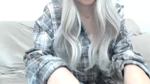 CamilleBunny online show from 22, 12, 2025