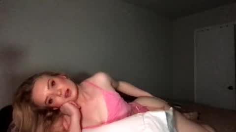 camilleclairexo online show from 20, 4, 2026