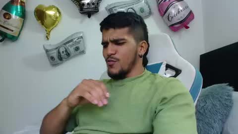 camilo_contre21 online show from 16, 7, 2026