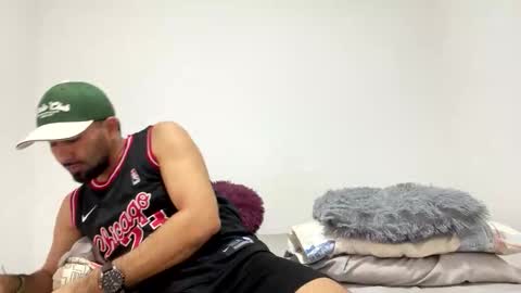 camilor_30 online show from 8, 11, 2025