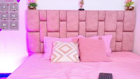 camiluxe online show from 8, 1, 2026