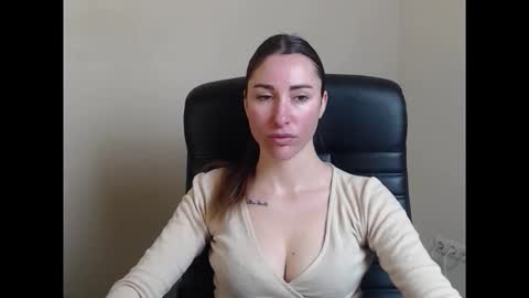 cammila horn online show from 4, 2, 2026