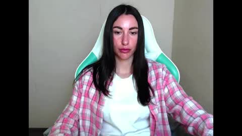 cammila horn online show from 15, 6, 2026