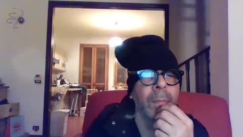 Snapshot of camomilla72 chatting on 5, 3, 2025 Cristian online show from 5, 3, 2025
