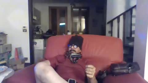 Snapshot of camomilla72 chatting on 20, 9, 2025 Cristian online show from 20, 9, 2025