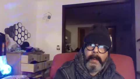 Snapshot of camomilla72 chatting on 27, 10, 2025 Cristian online show from 27, 10, 2025