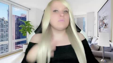 Miley online show from 28, 2, 2025