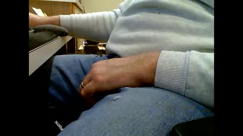 can1cum4u online show from 3, 1, 2025