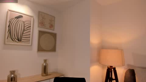  Candanse R  online show from 22, 4, 2026