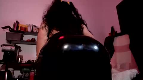 Candelaria online show from 12, 4, 2026