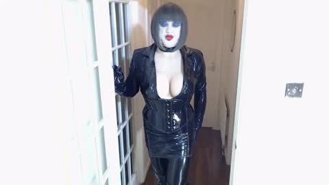 candi smokes online show from 8, 12, 2024