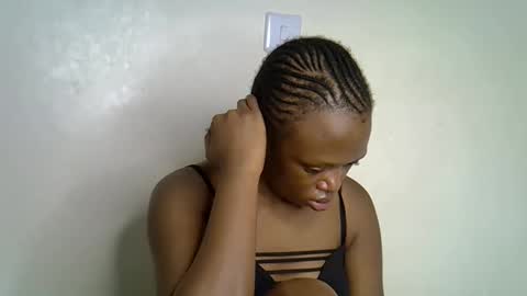 candiemaya online show from 1, 4, 2026