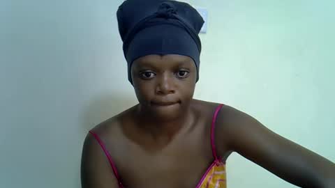 Snapshot of candiemaya chatting on 18, 4, 2026 candiemaya online show from 18, 4, 2026