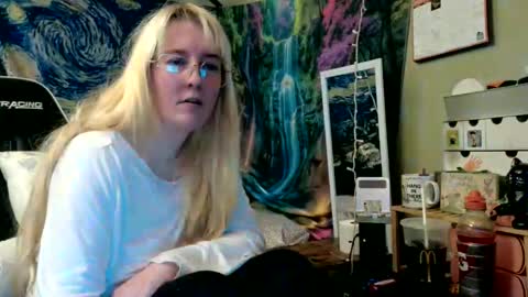 Candi online show from 19, 5, 2026