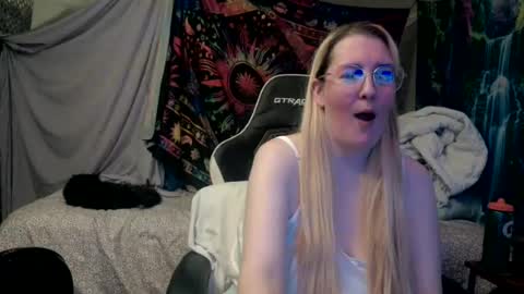Candi online show from 27, 7, 2026