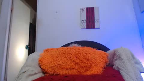 Snapshot of candy_cumy1 chatting on 13, 1, 2025 Dayan Camila online show from 13, 1, 2025