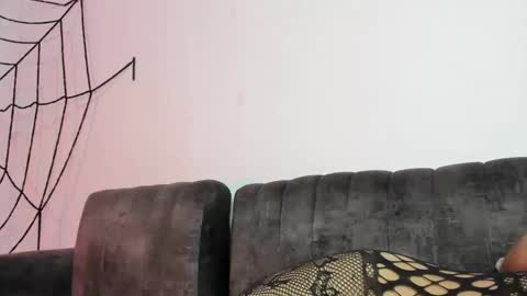 Snapshot of candy_cumy1 chatting on 31, 10, 2025 Dayan Camila online show from 31, 10, 2025