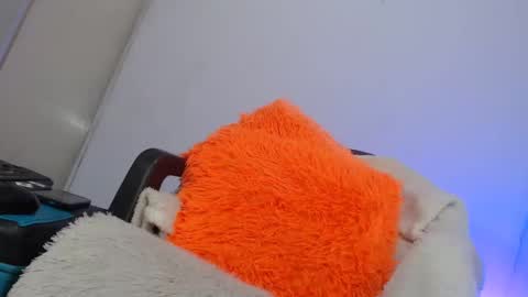 Snapshot of candy_cumyy1 chatting on 3, 12, 2024 candy_cumyy1 online show from 3, 12, 2024