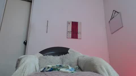 Snapshot of candy_cumyy1 chatting on 22, 12, 2024 candy_cumyy1 online show from 22, 12, 2024