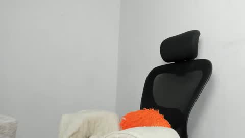 Snapshot of candy_cumyy1 chatting on 25, 9, 2025 candy_cumyy1 online show from 25, 9, 2025