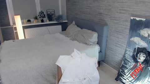 Flora online show from 1, 2, 2025