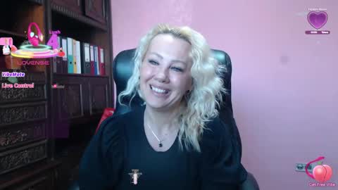 candy_hellenx online show from 12, 4, 2026