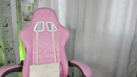 Nickol online show from 23, 1, 2025