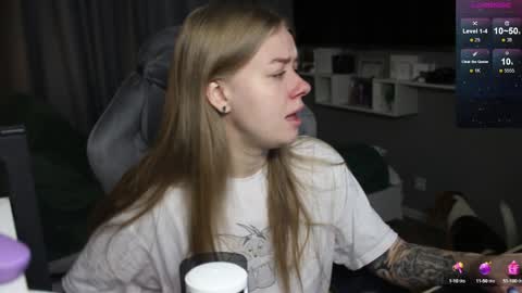 Snapshot of candy_meggie chatting on 7, 12, 2024 Megan online show from 7, 12, 2024