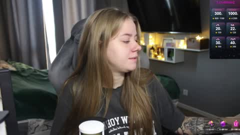 Snapshot of candy_meggie chatting on 18, 12, 2024 Megan online show from 18, 12, 2024